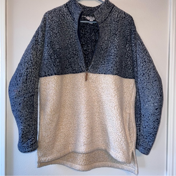 Time and Tru Jackets & Blazers - Snow tipped Blue and Cream Fleece Teddy Pullover Jacket with zipper